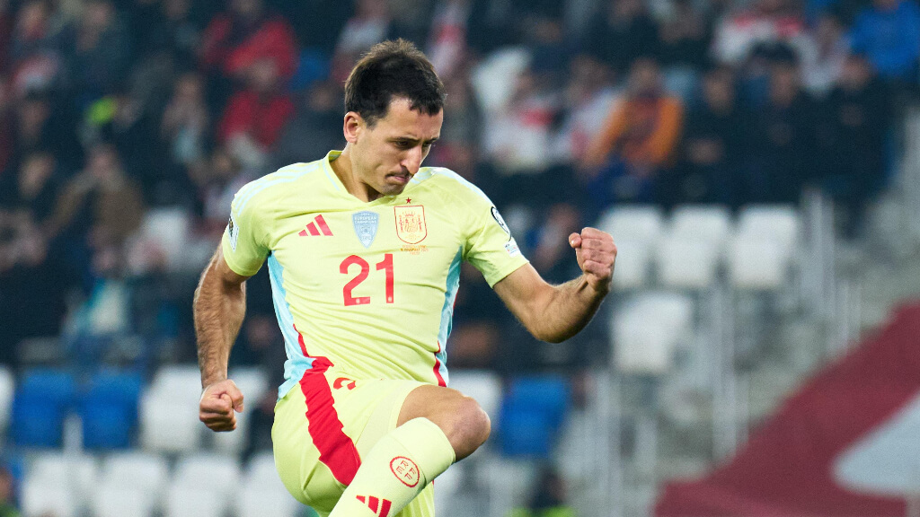 Mikel Oyarzabal celebrando su gol contra Georgia (Fuente: SeFutbol)