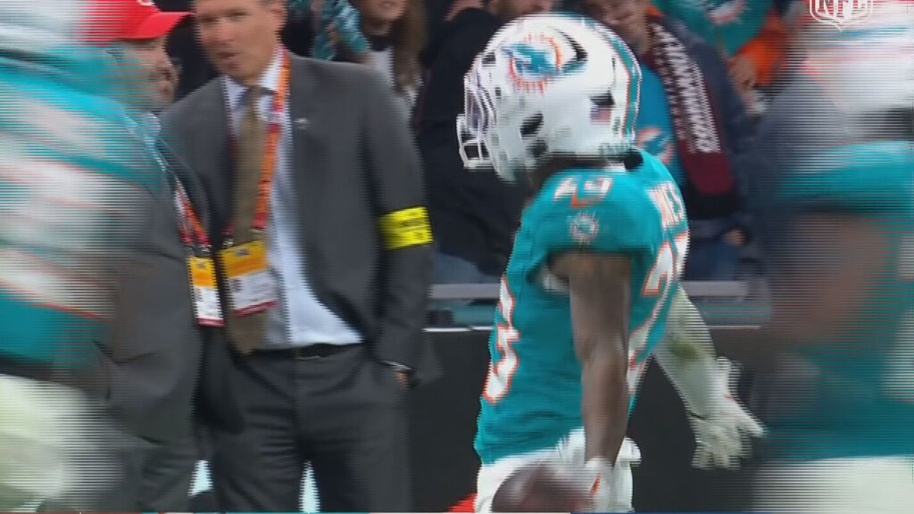 Jack Jones celebrando su robo como el 'siu' de Cristiano Ronaldo (Fuente: Cuatro)