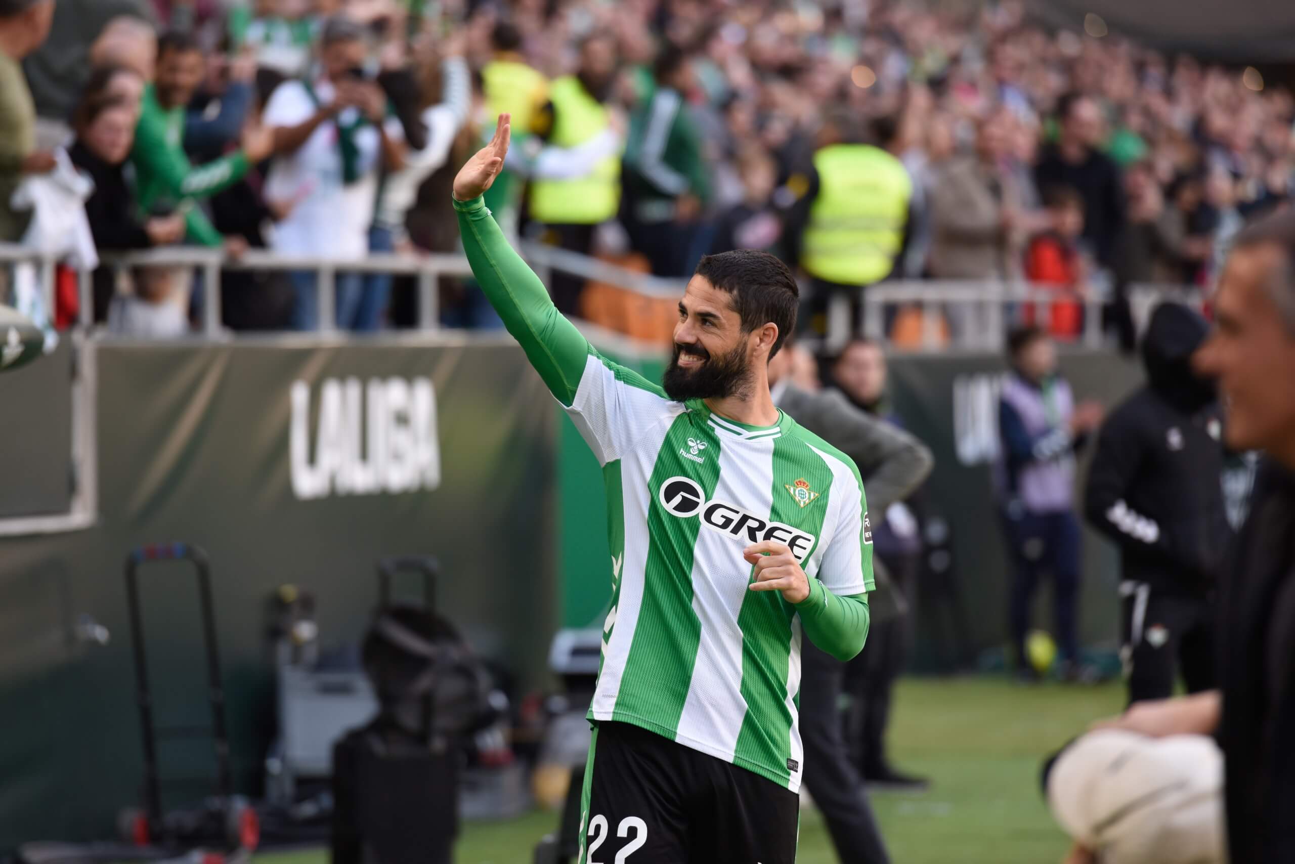 El reencuentro de Isco con la afición del Betis (Foto: Kiko Hurtado).