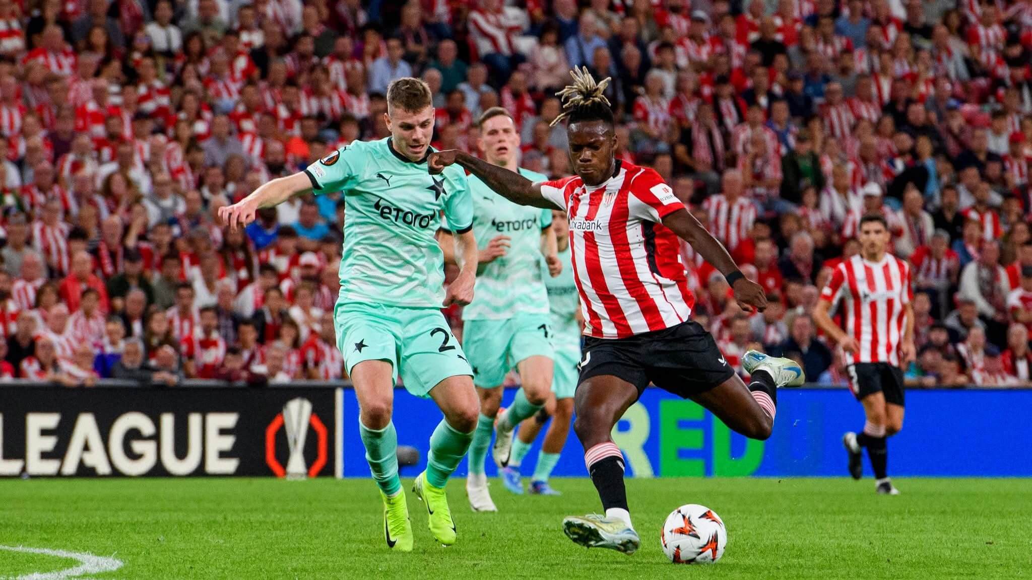 Nico Williams, chuta ante el Slavia en San Mamés (Foto: Athletic Club).