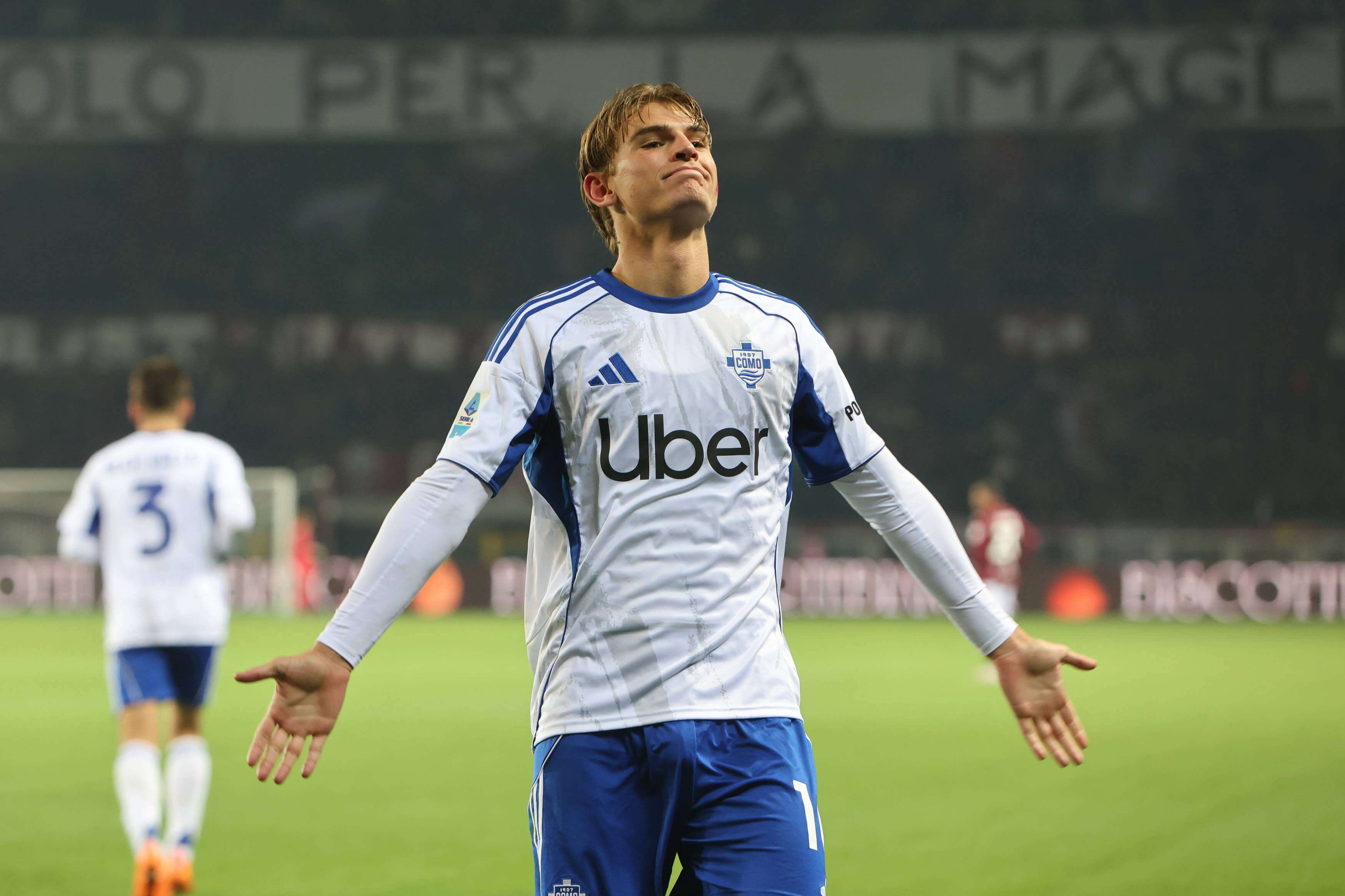 Nico Paz, en un partido con el Como 1907 (Cordon Press)