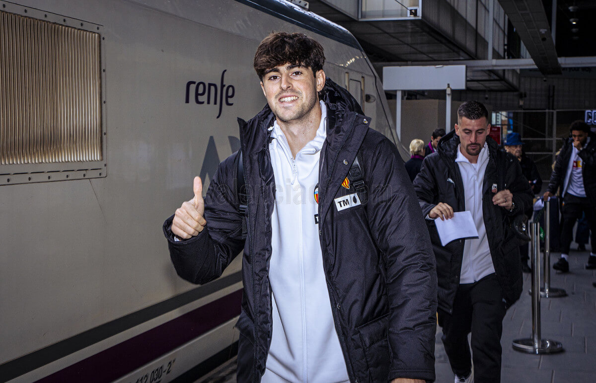 Convocatoria del Valencia CF en tren (Foto: Valencia CF)