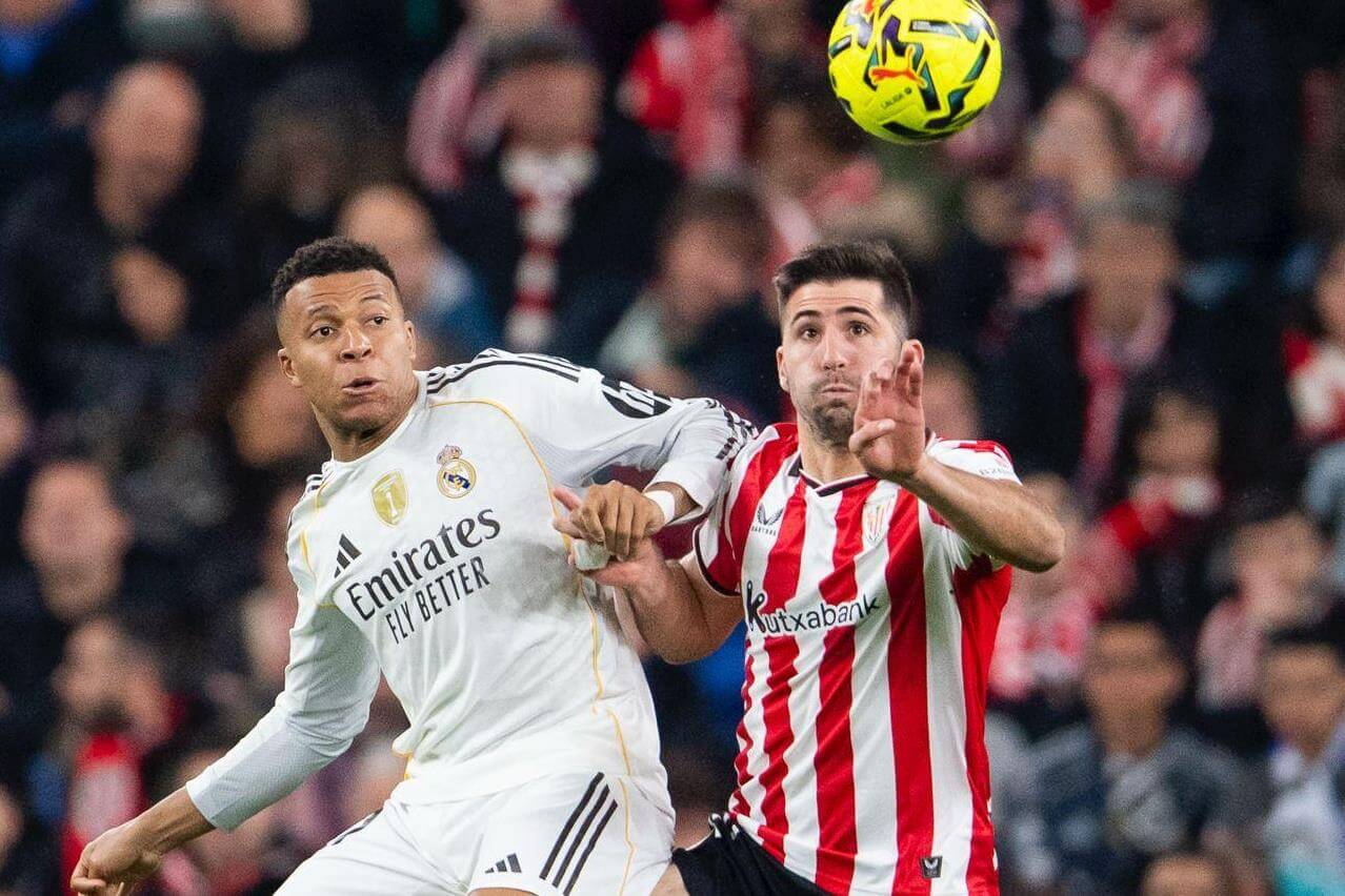 Kylian Mbappé y Jesús Areso en San Mamés ante el Real Madrid (Foto: Athletic Club).