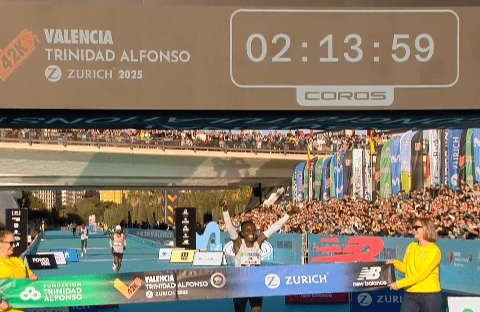 Joyciline Jepkosgei gana el Maratón Valencia 2025