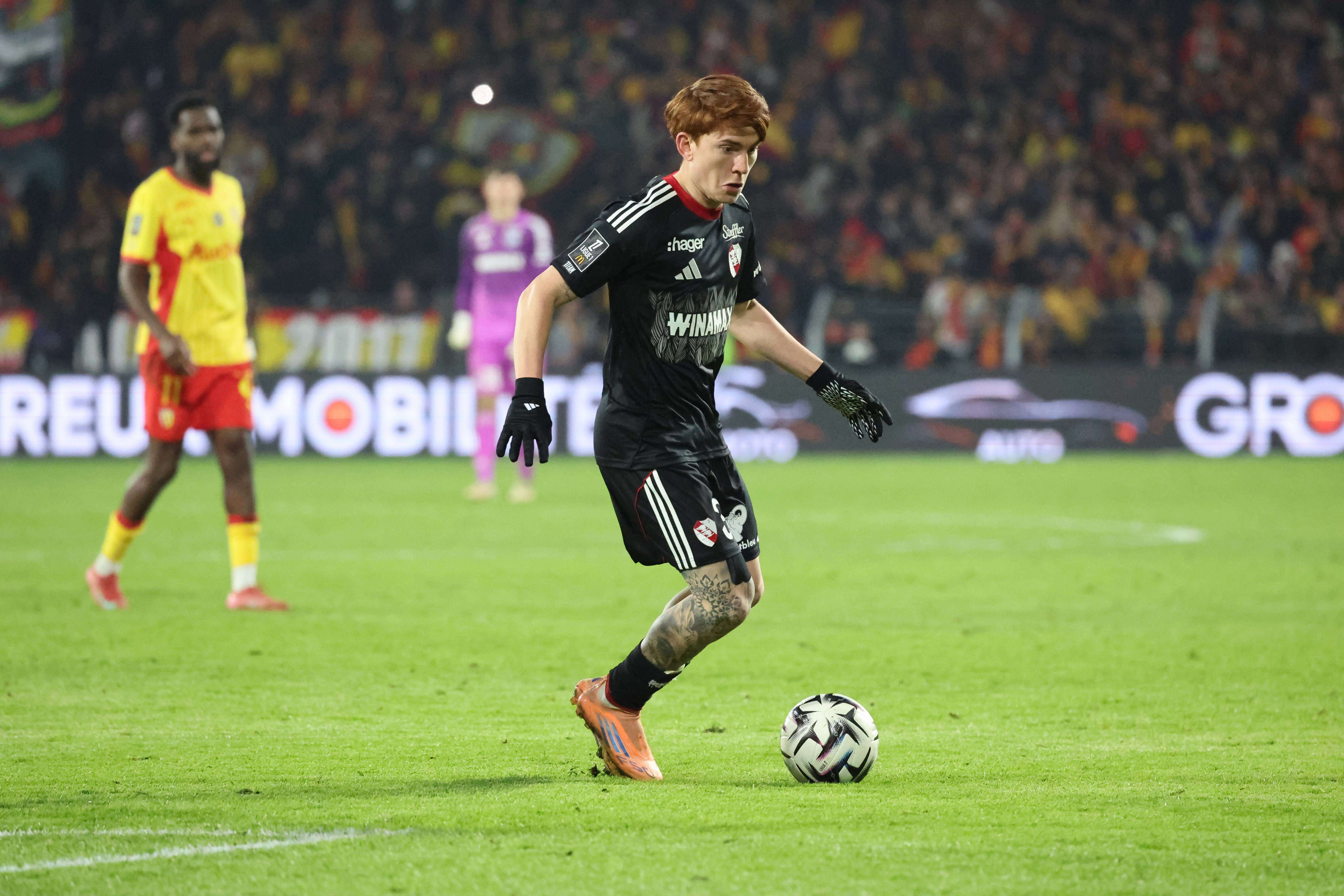 Valentín Barco, en un partido del Estrasburgo (FOTO: Cordón Press).