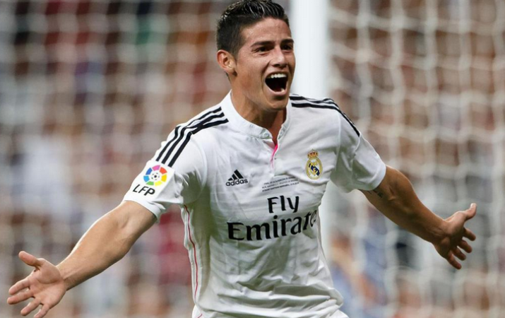 James Rodríguez festeja un gol con el Real Madrid.