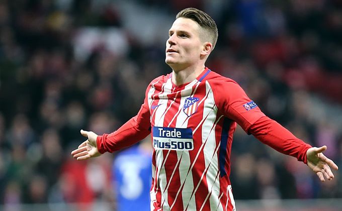 Gameiro celebra un gol con el Atlético.