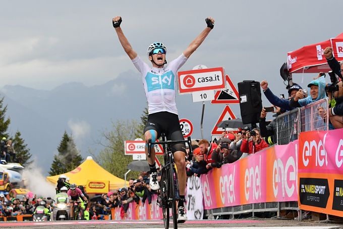 Froome celebra un victoria.