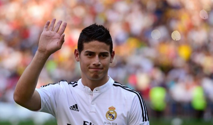 James, en su presentación con el Real Madrid.