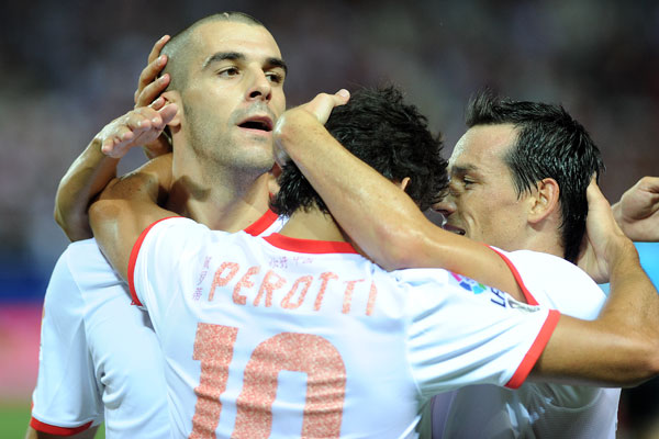 Los sevillistas celebran el 2-0.