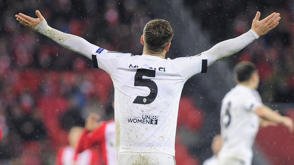 Mustafi, Superado y Ruborizado en San Mamés | Noticias Valencia CF
