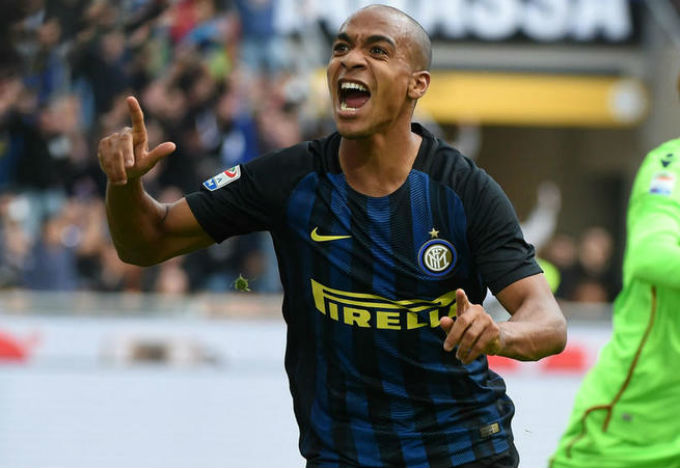 Joao Mario celebra un gol con el Inter.