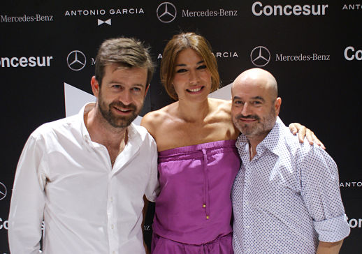 Raquel Revuelta, con Antonio y Fernando García.