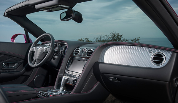 Interior del GT Speed Convertible.