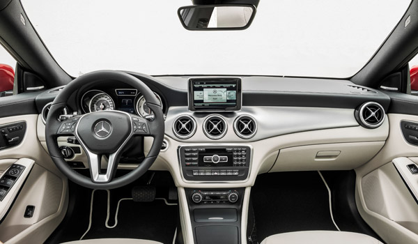 Interior del Mercedes-Benz CLA.