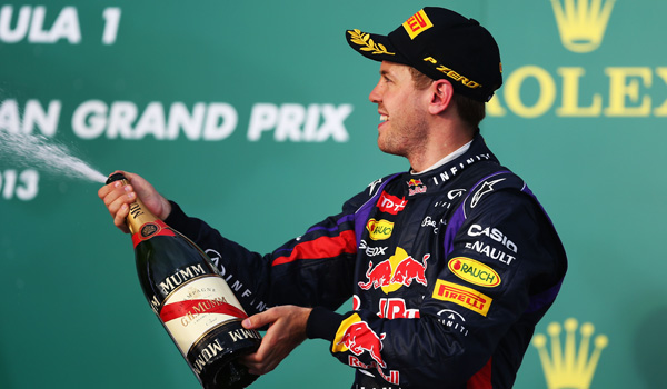Vettel, en el podio de Melbourne.