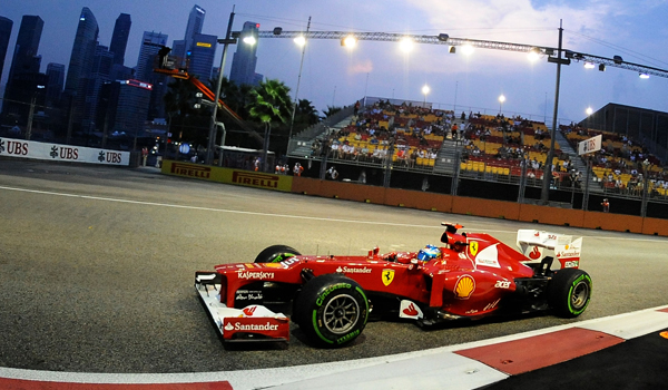 Alonso, rodando en Singapur.