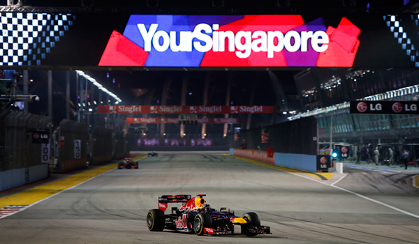 Vettel, rodando en Singapur.