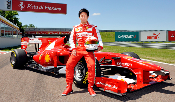 Kamui Kobayashi, con el F10.