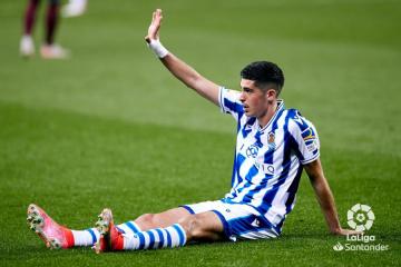 Carlos Fernández pide el cambio en el Real Sociedad´-Celta (Foto: LaLiga).