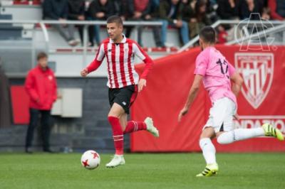 Gorka Guruzeta está realizando la pretemporada con el primer equipo.