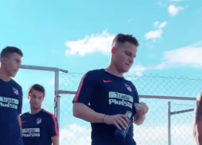Gameiro entrena a las órdenes de Simeone.