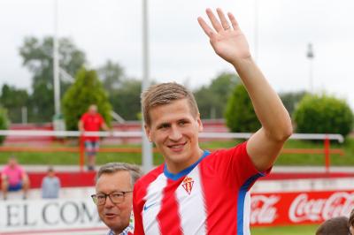 Robin Lod, durante su presentación como nuevo jugador del Sporting (Foto: Luis Manso).