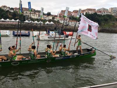 Hondarribia ondeando la Ikurriña de Getxo (Foto: Eusko Label Liga).