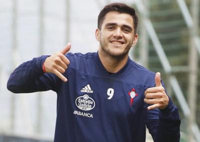 Maxi Gómez, feliz en un entrenamiento con el Celta (Foto: RCCV).