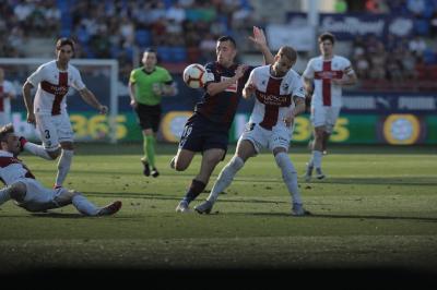 El Eibar perdió 1-2 en Ipurua con el Huesca (FOTO: Eibar)