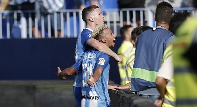 Harper e Hicham celebran el gol del marroquí ante el Córdoba.