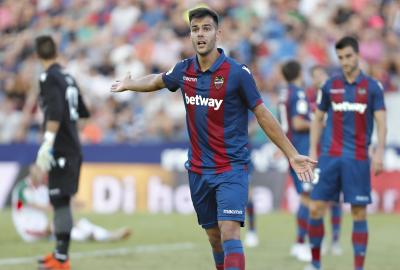 Róber Pier, durante el partido contra el Alavés (David González).