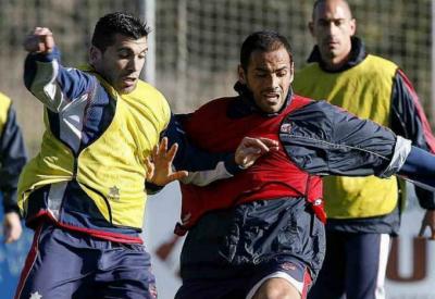 Salva Ballesta entrena con el Levante UD. 
