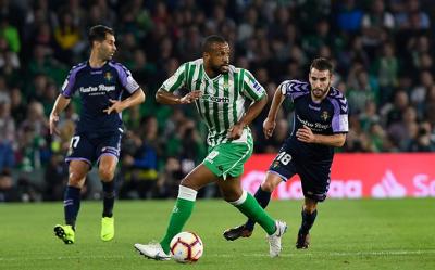 Antoñito Regal y Javi Moyano, en la victoria ante el Real Betis (Foto: Kiko Hurtado).
