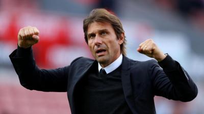 Antonio Conte celebra un gol en su etapa en el Chelsea.
