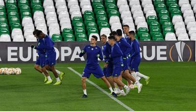 Entrenamiento del  Betis. (Foto: Kiko Hurtado).