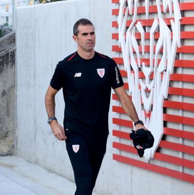 Gaizka Garitano en su primer entrenamiento al frente del primer equipo (Foto: Athletic Club).