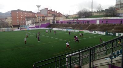 El Santurtzi en acción en su campo de San Jorge