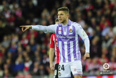 Keko da instrucciones en una jugada del Athletic-Real Valladolid (Foto: LaLiga).