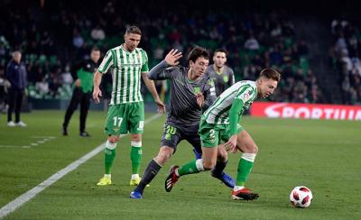 Oyarzabal, durante el Betis-Real de Copa (Foto: Kiko Hurtado).