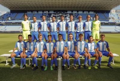 David Bonilla, quinto por la izquierda en la fila de abajo (Foto: Málaga CF).