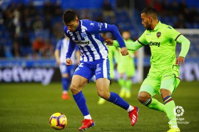 Vezo en el partido frente al Deportivo Alavés. (Foto: Levante UD)