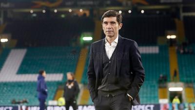 Marcelino en Celtic Park (Foto: Valencia CF).