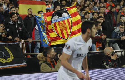 Afición en el Valencia-Celtic. (Foto: David González)