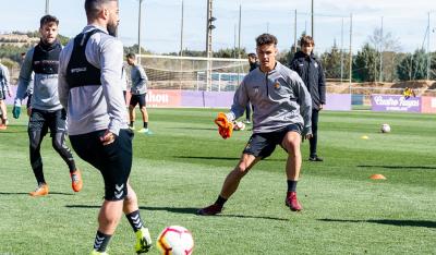 Varios jugadores juveniles se entrenaron con el primer equipo (Foto: Real Valladolid).