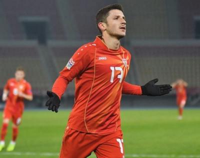 El Levante UD informa que Enis Bardhi se encuentra aislado tras dar positivo en COVID-19 en las pruebas realizadas en Macedonia, previas a la concentración con su Selección.  El jugador, que se encuentra asintomático, cumplirá el protocolo sanitario, bajo el control y seguimiento de los servicios médicos de la Selección de Macedonia del Norte.