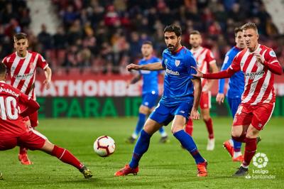 Raúl García durante el Girona-Athletic (Foto: LaLiga).
