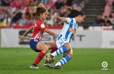 Nahikari conduce el balón en la final de Copa (Foto: LaLiga).