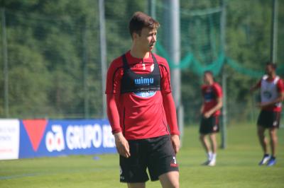 Saúl García, en un entrenamiento del Deportivo en Abegondo (Foto: Iris Miquel).