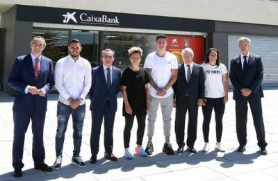 Koke, Amanda, Giménez y Meseguer, junto a Cerezo y Gil Marín (Foto: ATM).